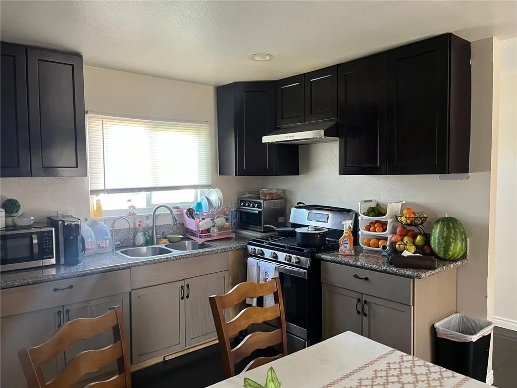 Photo of 18005 Vine