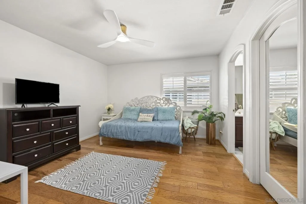 Photo of 32489 Castle Ct