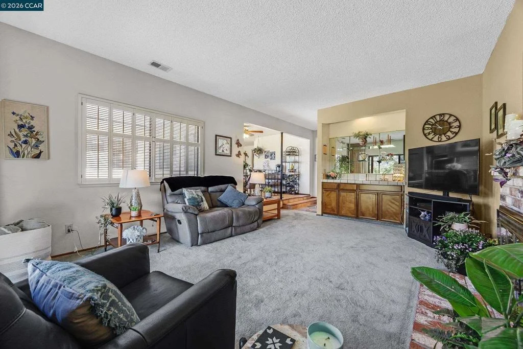 Photo of 1372 Fascination Cir