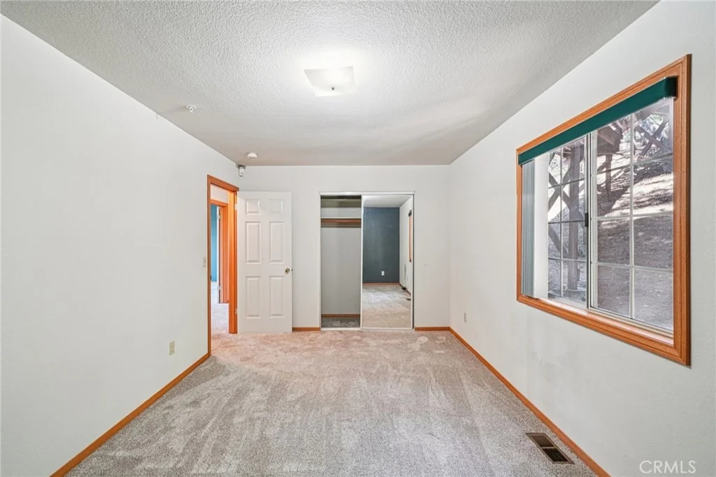 Photo of 25274 North Road