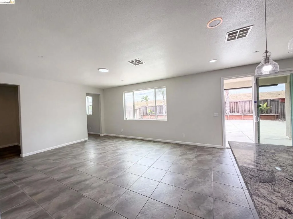 Photo of 1519 Sycamore Dr
