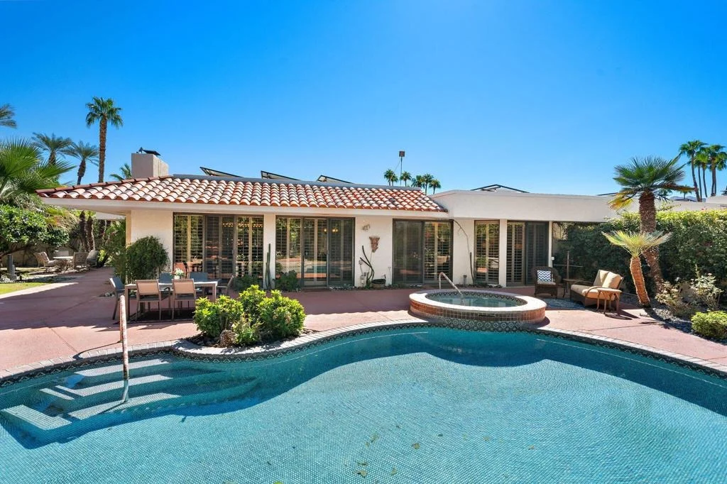 Photo of 147 Columbia Drive