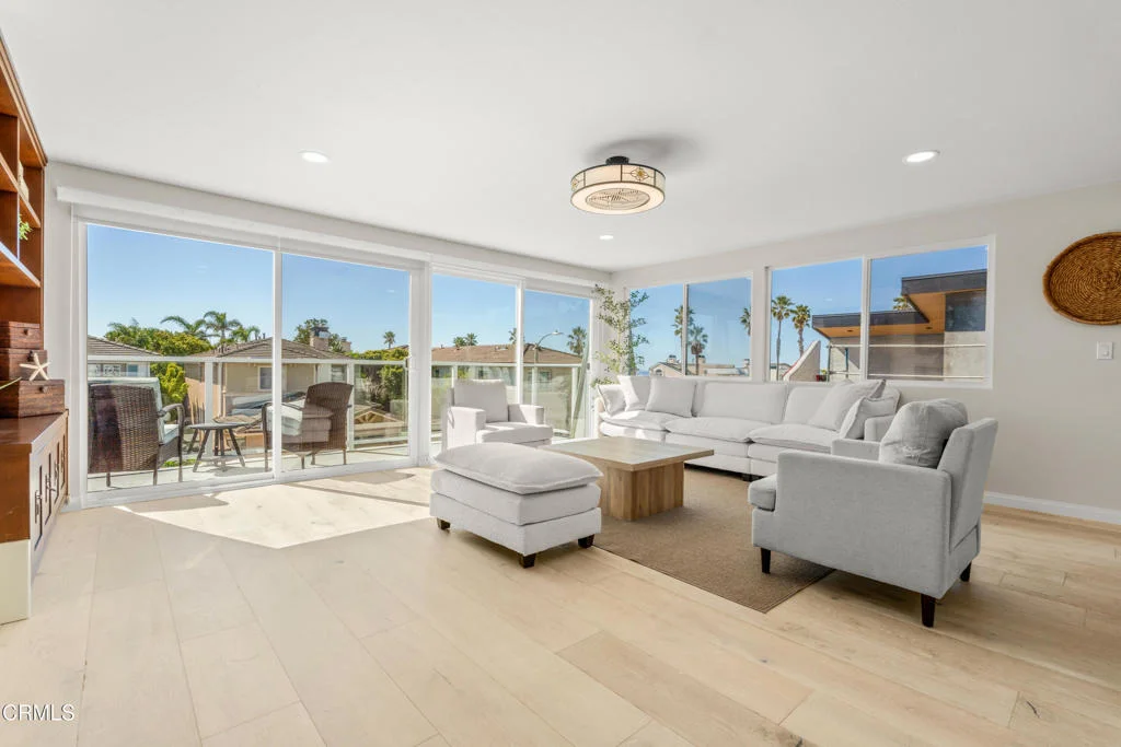 Photo of 5040 Island View Street