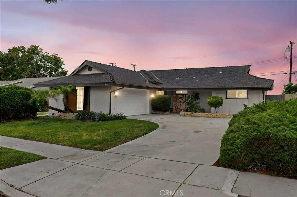Photo of 15053 Granada Avenue