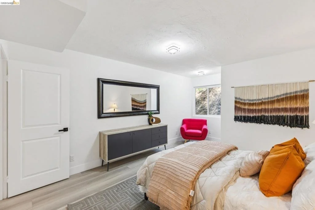 Photo of 6756 Snake Road