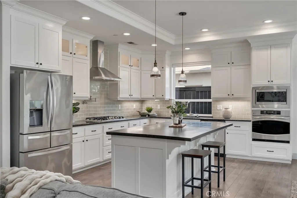 Photo of 1941 Waxwing Way