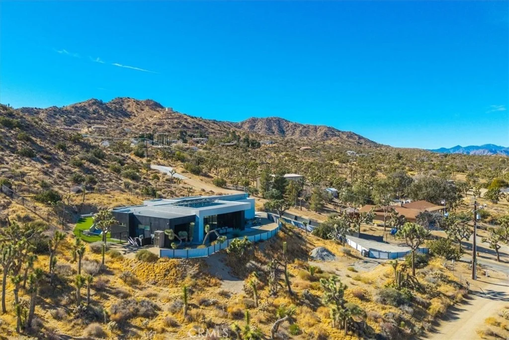 Photo of 8175 Fox Trail