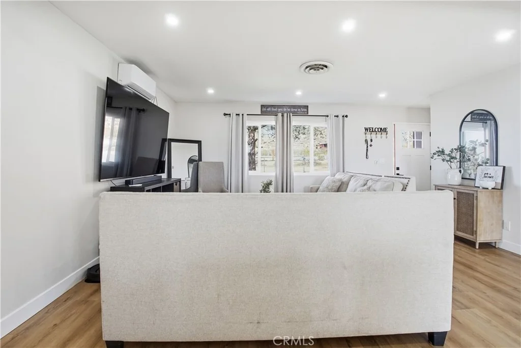 Photo of 23921 South