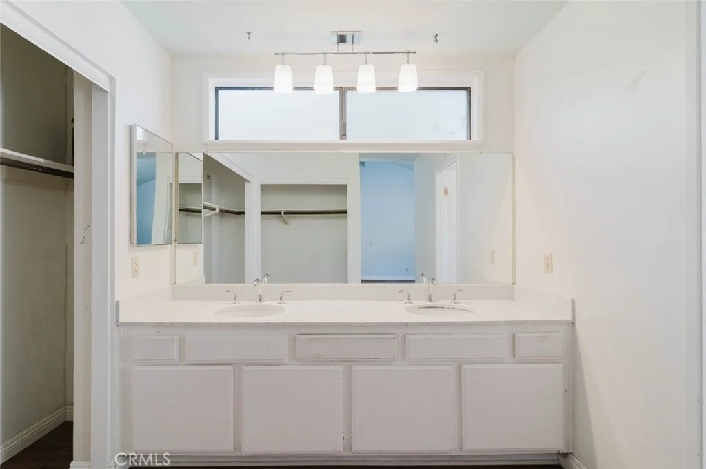 Photo of 1063 Corbett Lane