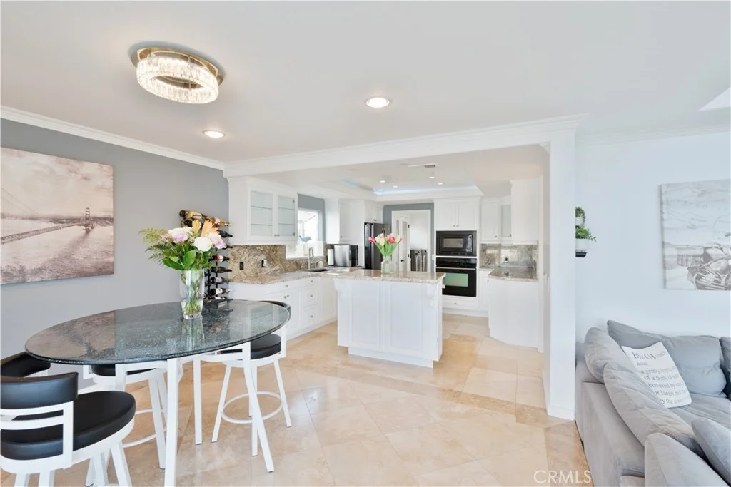 Photo of 2355 Peninsula