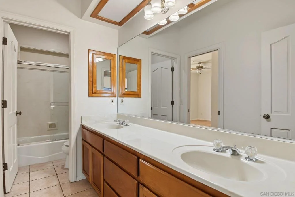 Photo of 333 Thomsen Way