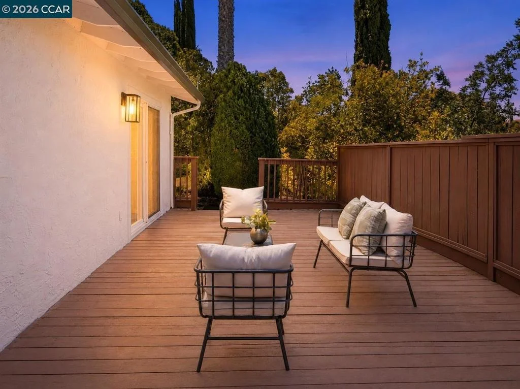 Photo of 1316 Pineview Ln