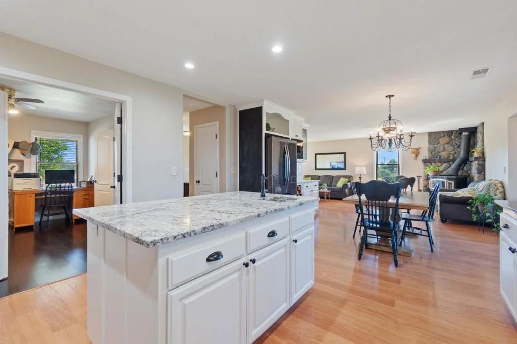 Photo of 17962 Coyote Lane