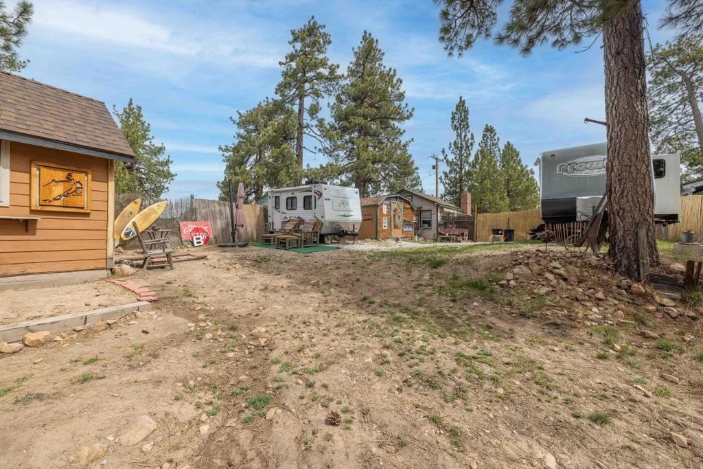 Photo of 40057 Forest Road
