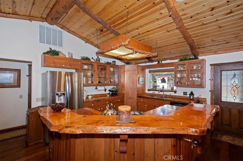 Photo of 320 Eider Drive