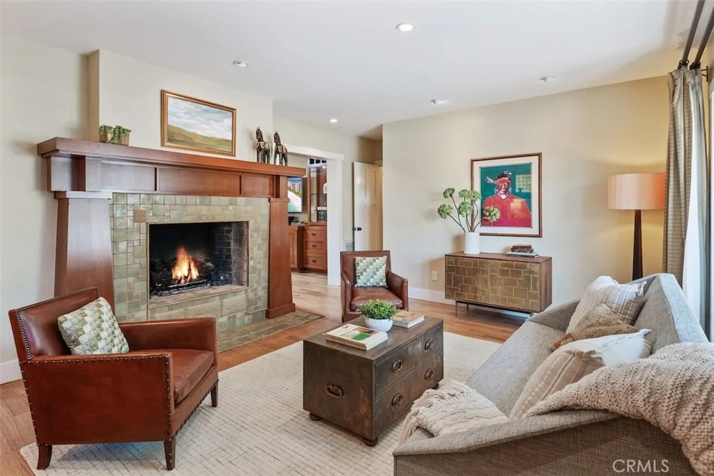 Photo of 298 Granada Avenue