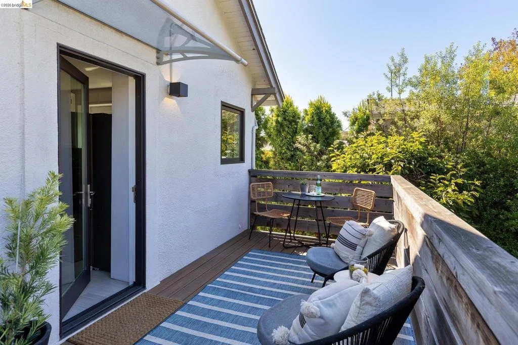 Photo of 5377 Bryant Ave