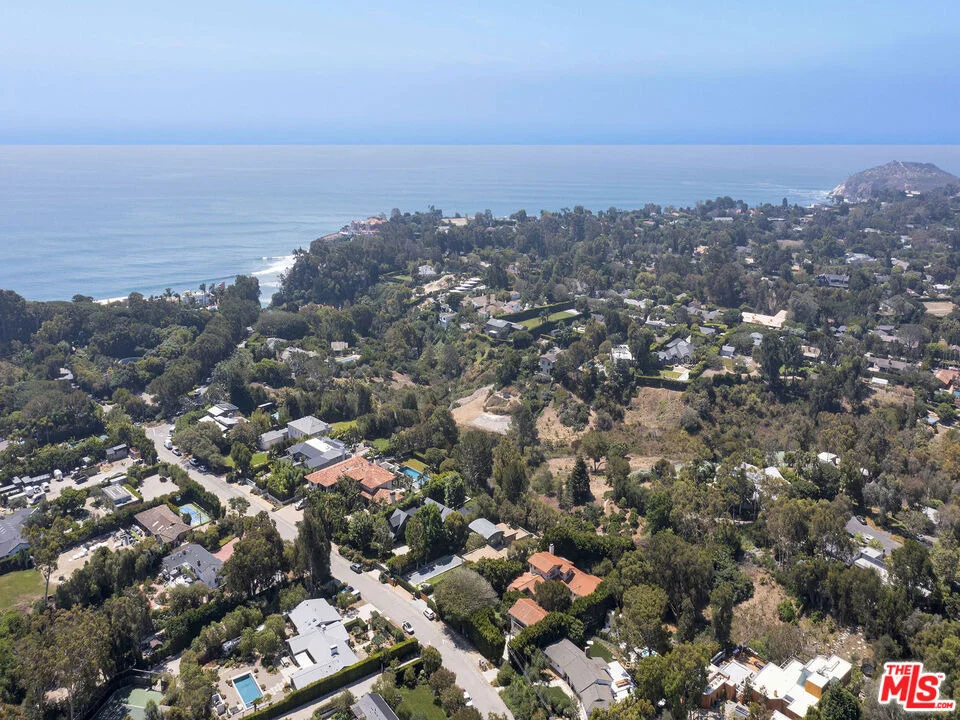 Photo of 6805 Wildlife Road
