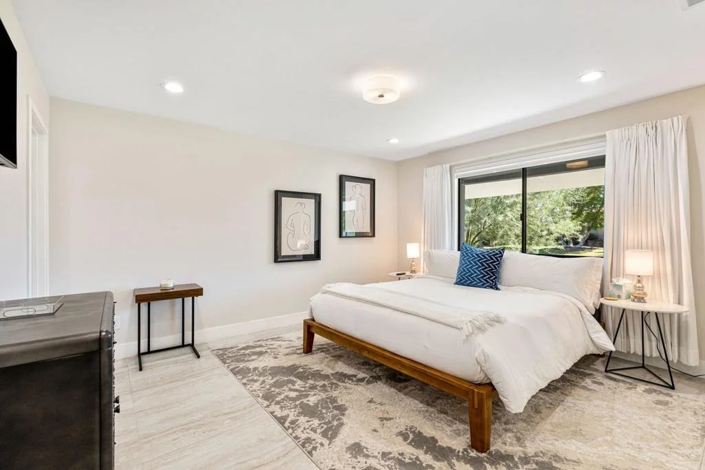 Photo of 45655 Apache Road
