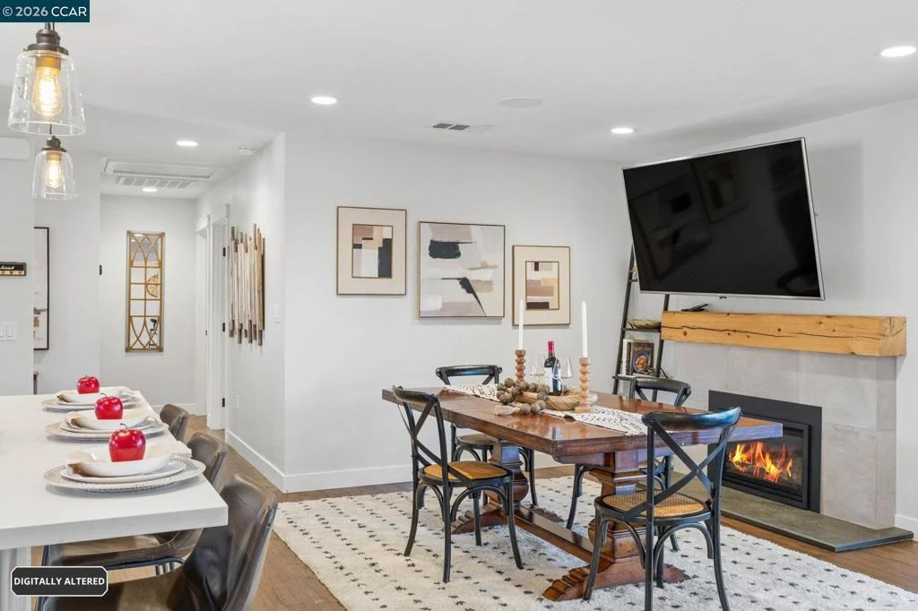 Photo of 1441 Center Ave
