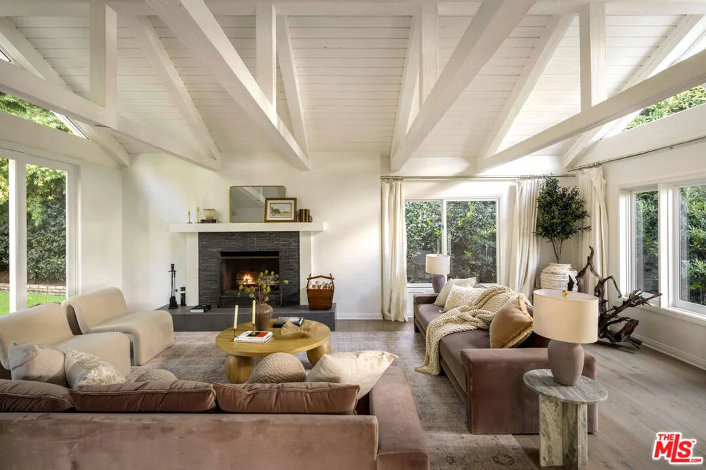 Photo of 29225 Cliffside Drive