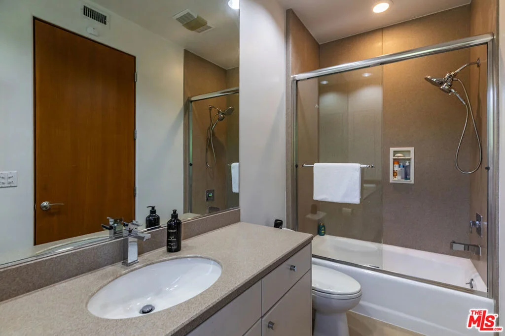 Photo of 6419 Merritt Drive
