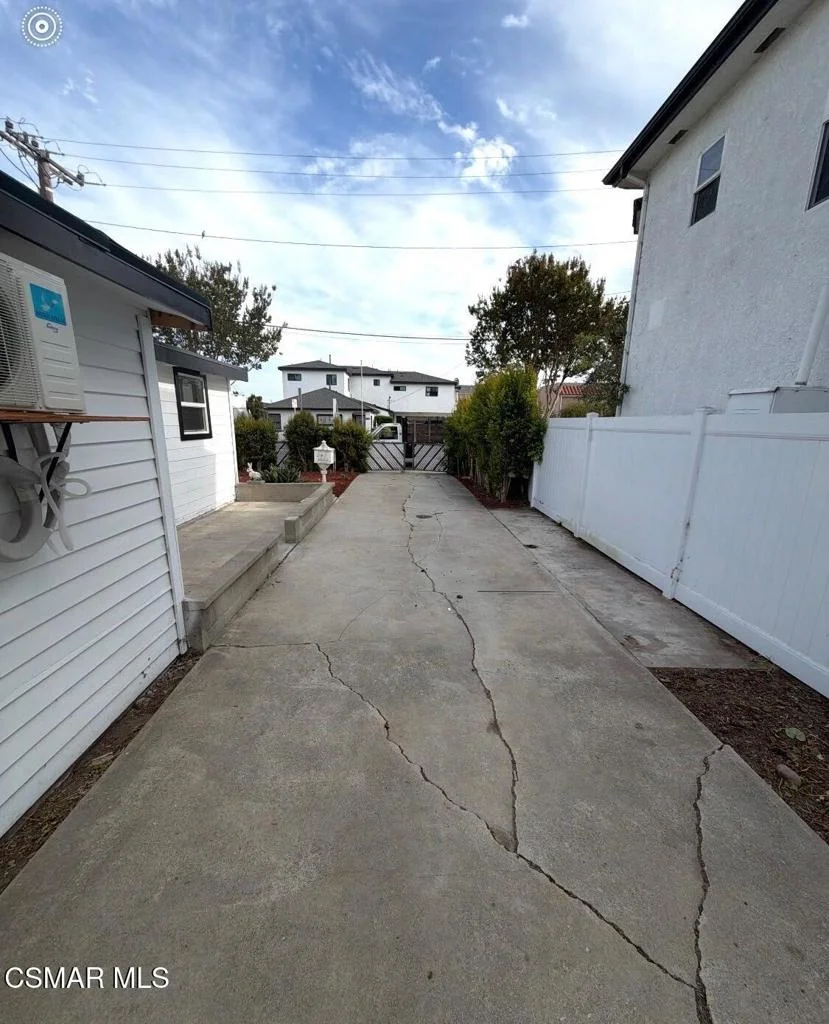 Photo of 4163 W 156th Street