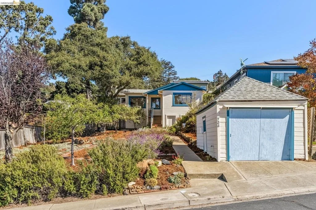 Photo of 722 Avila Place