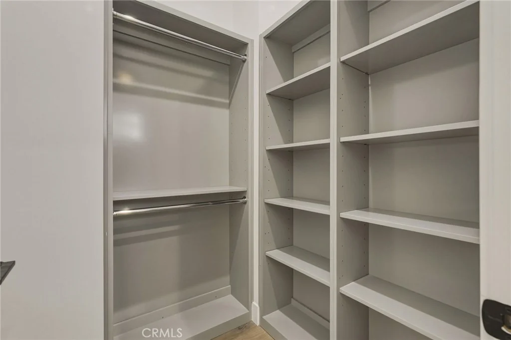 Photo of 2501 Curtis