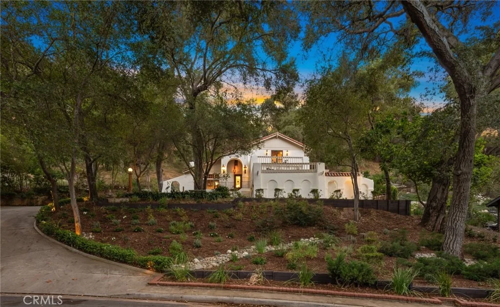 Photo of 16 Hidden Valley Road