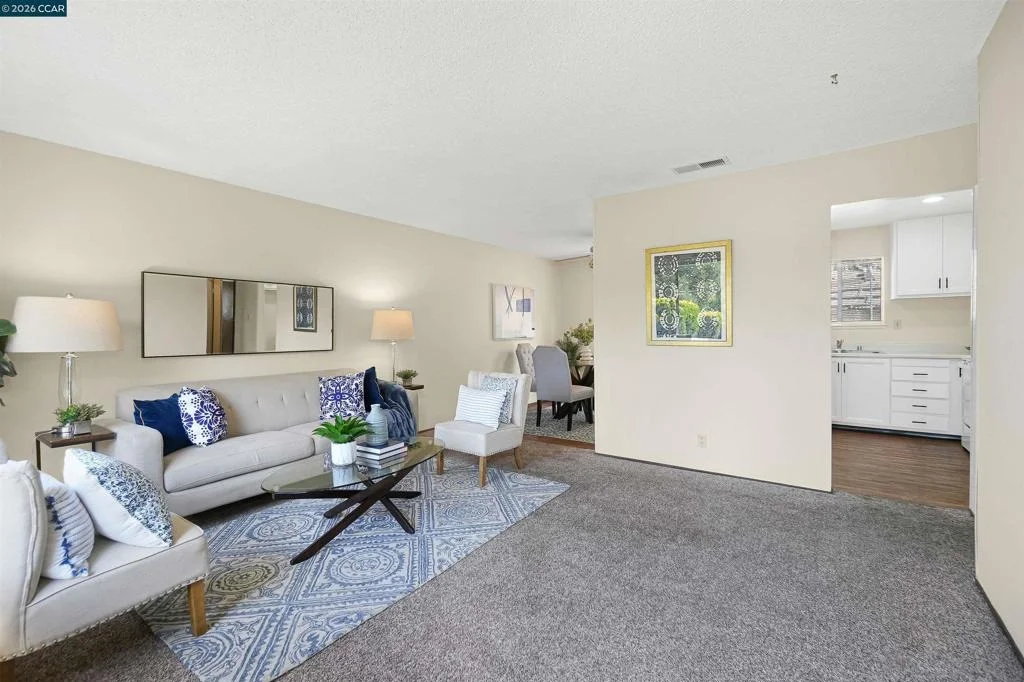 Photo of 2506 Henry Ave
