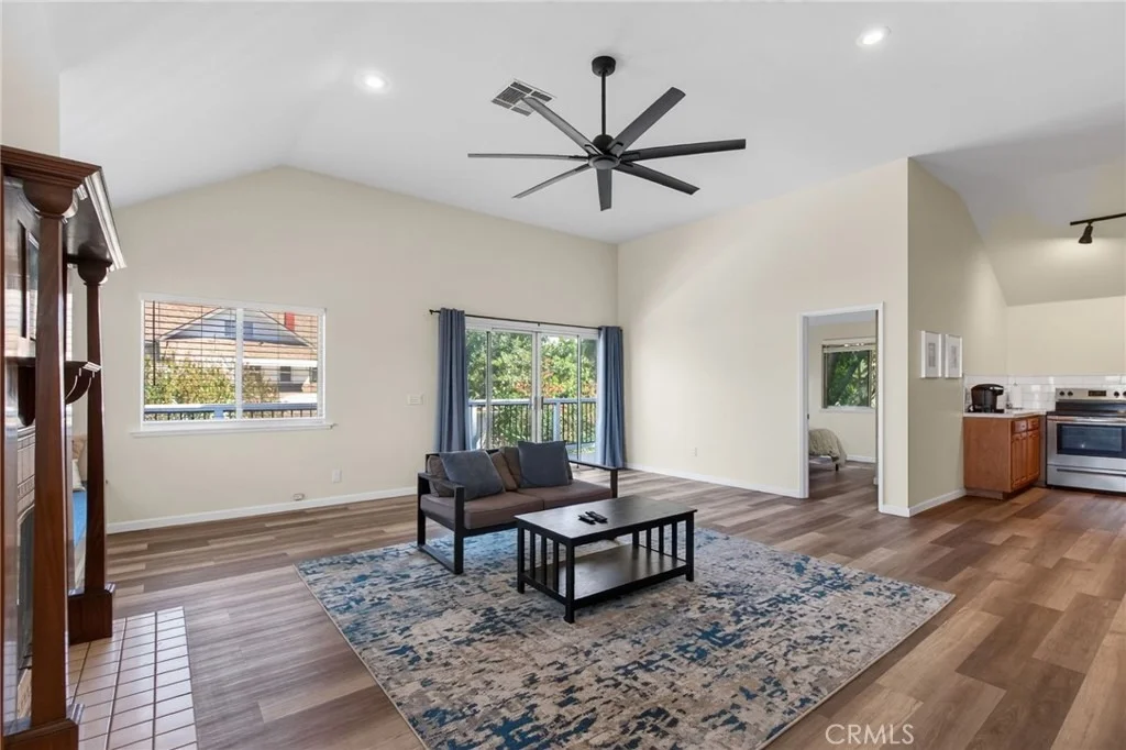 Photo of 2732 Mary Street