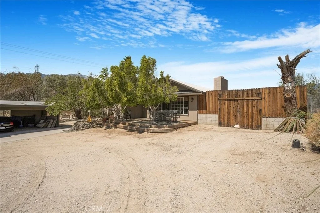 Photo of 60810 Sunrise Road