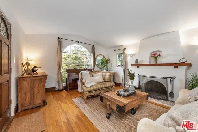 Photo of 832 CEDAR Street