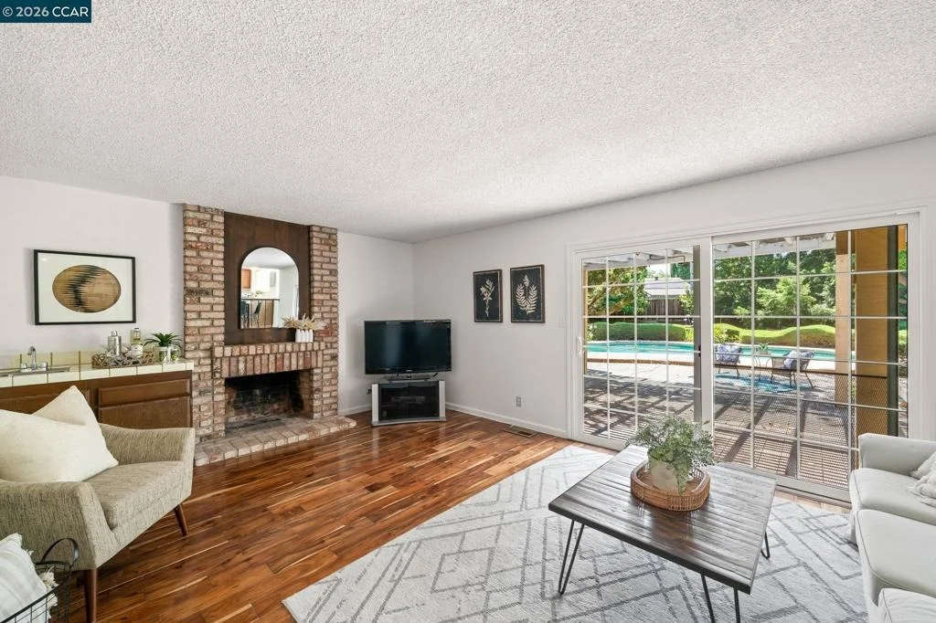 Photo of 721 Black Point Pl