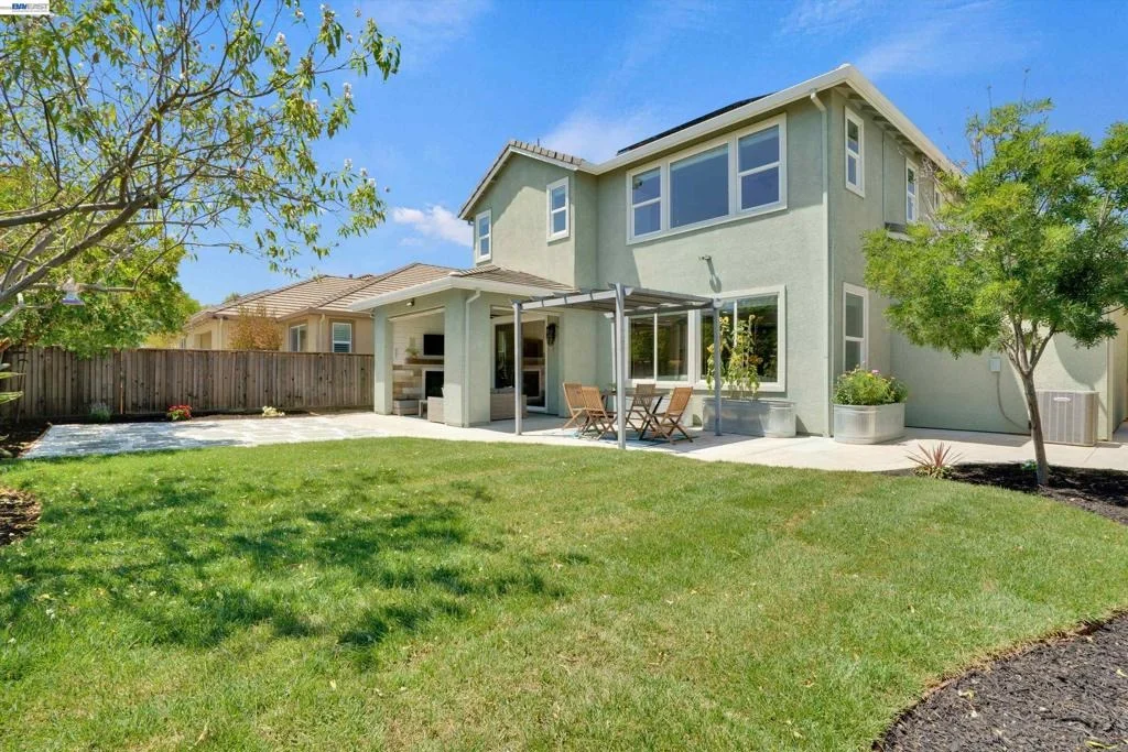 Photo of 8012 Westport Cir