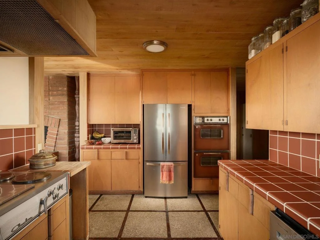 Photo of 9450 Sunset Drive