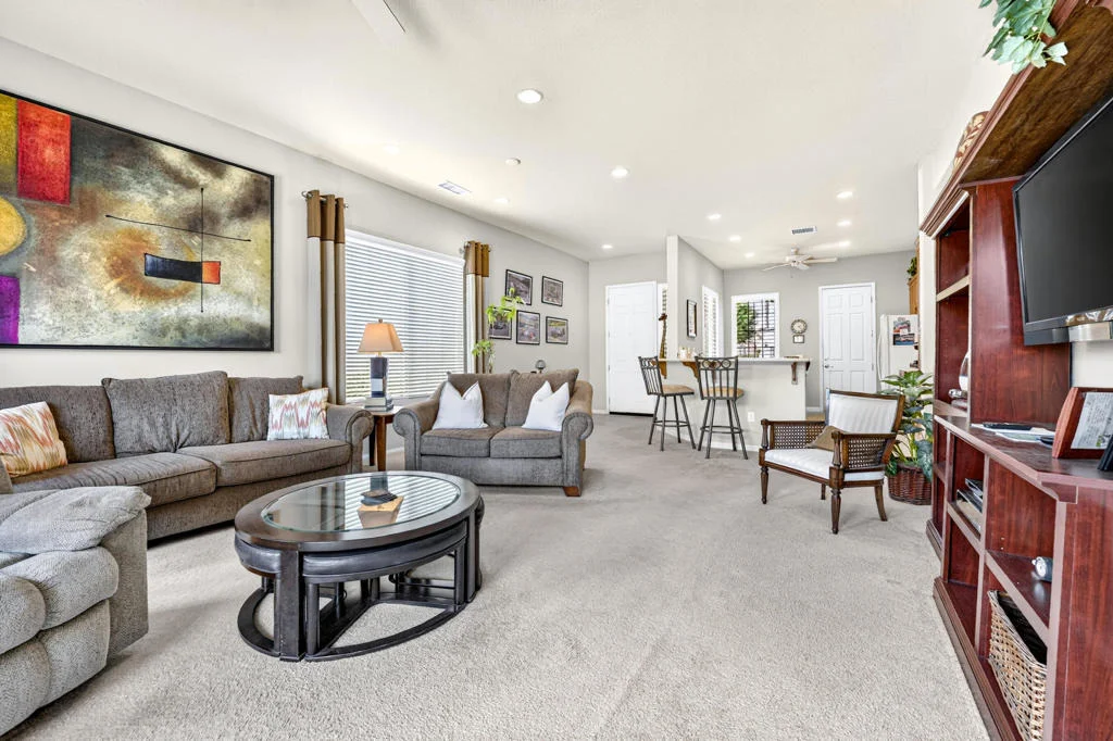 Photo of 81631 Avenida De Baile