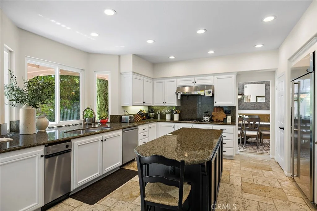 Photo of 2 Stoneridge