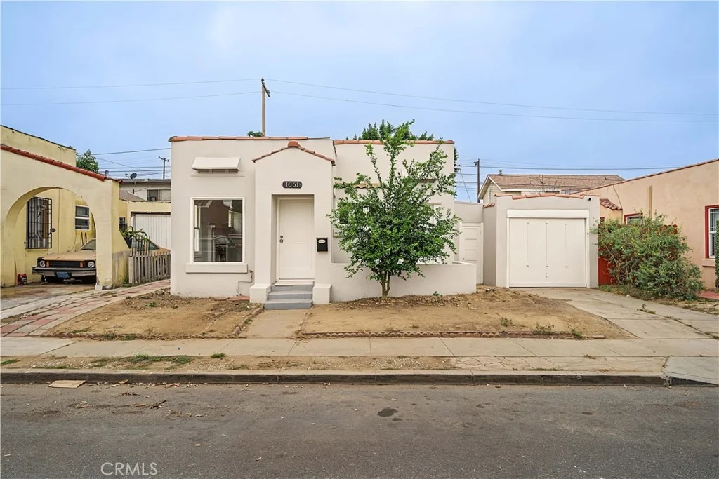 Photo of 1061 N Minerva
