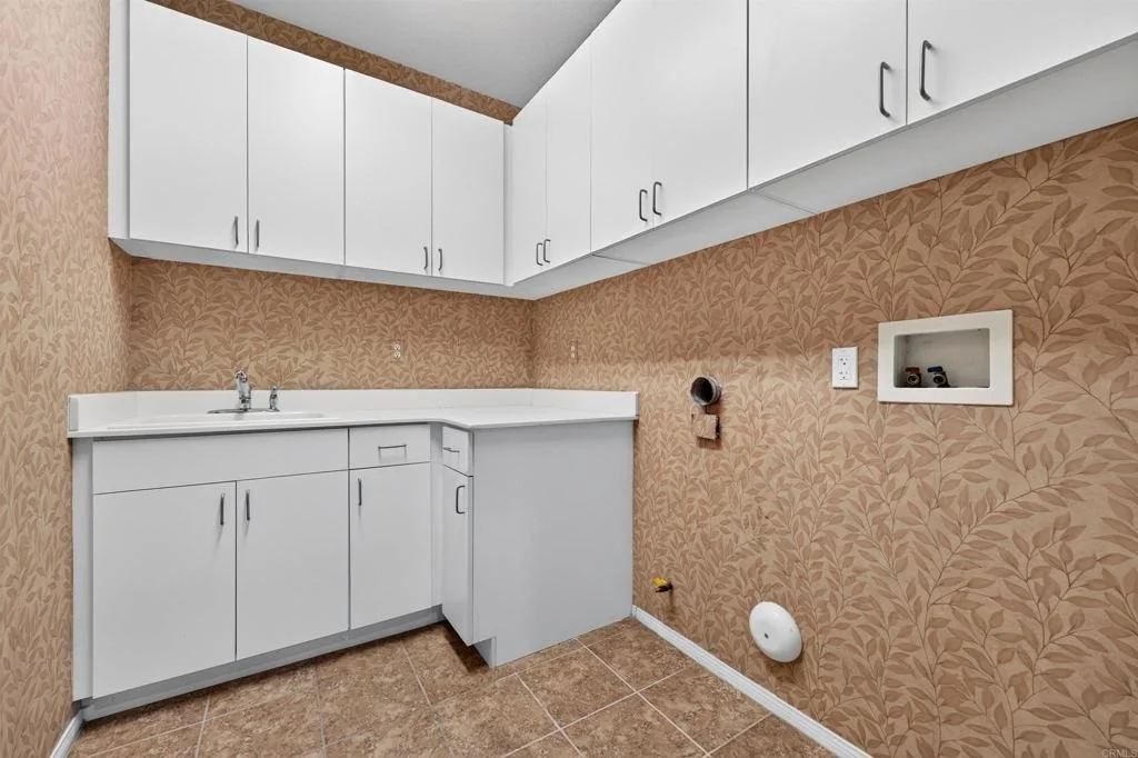 Photo of 28017 Windjammer Court