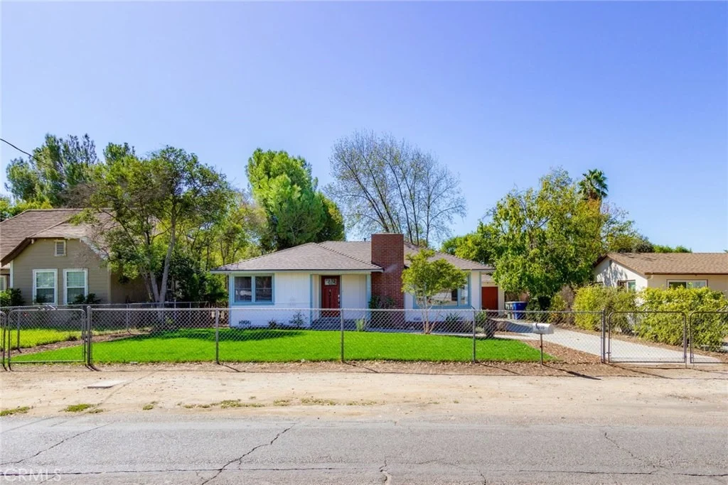 Photo of 3558 Hoover Street