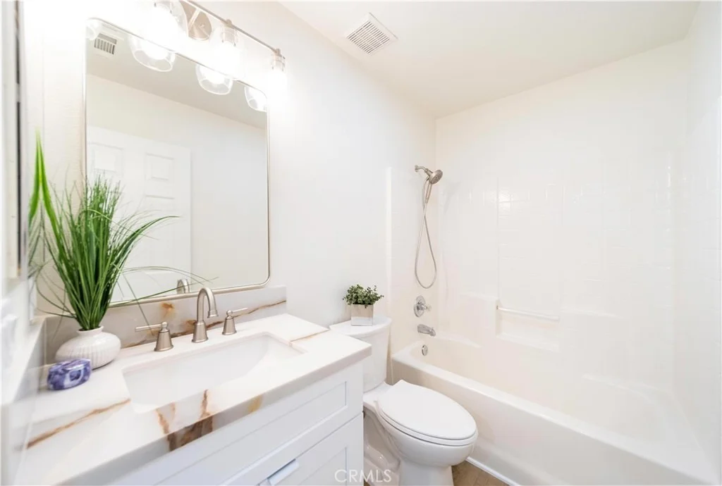 Photo of 32646 Iris Lane