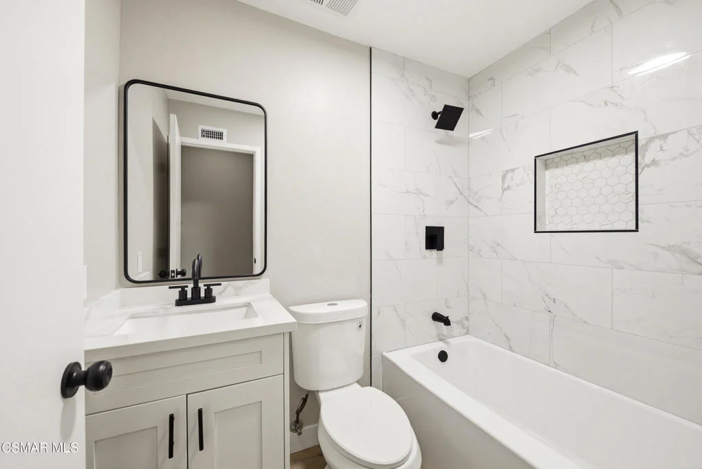 Photo of 3497 Delilah Street