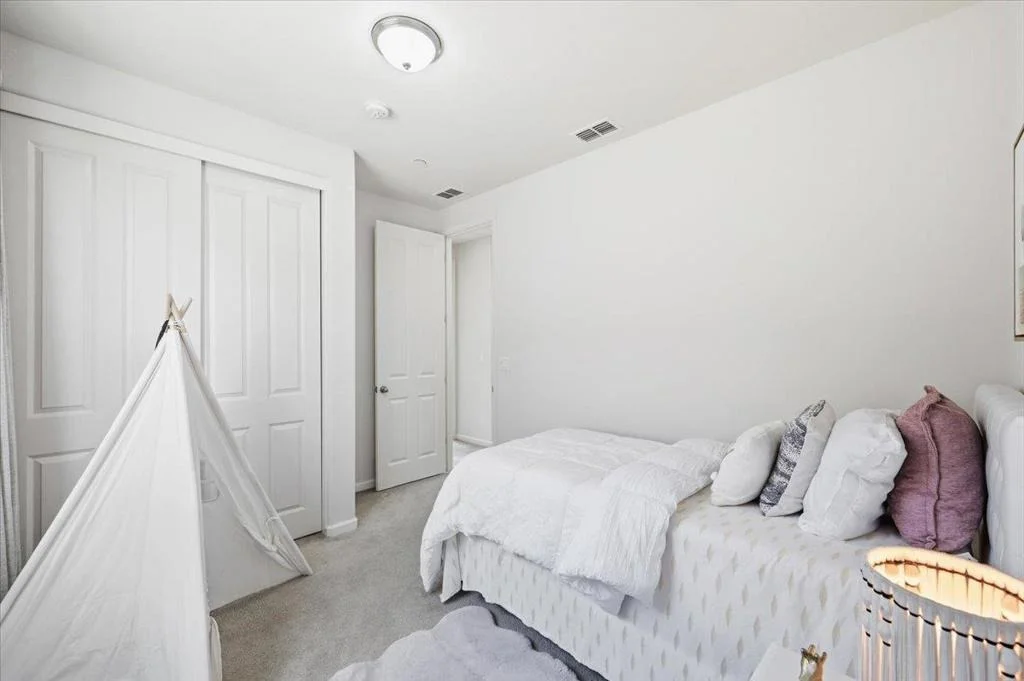 Photo of 1367 Shore Drive