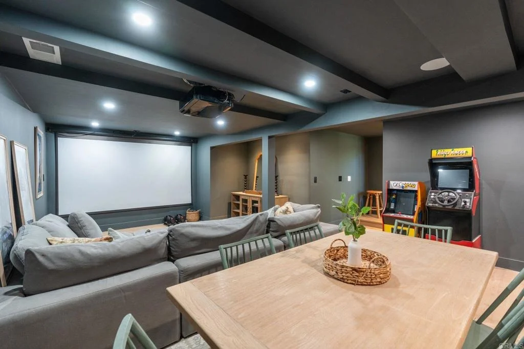 Photo of 765 Val Sereno Drive