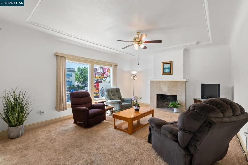 Photo of 272 W 10Th St