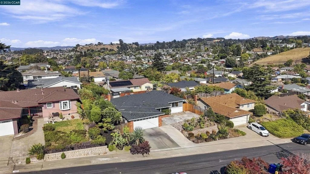 Photo of 2444 Fitzpatrick St