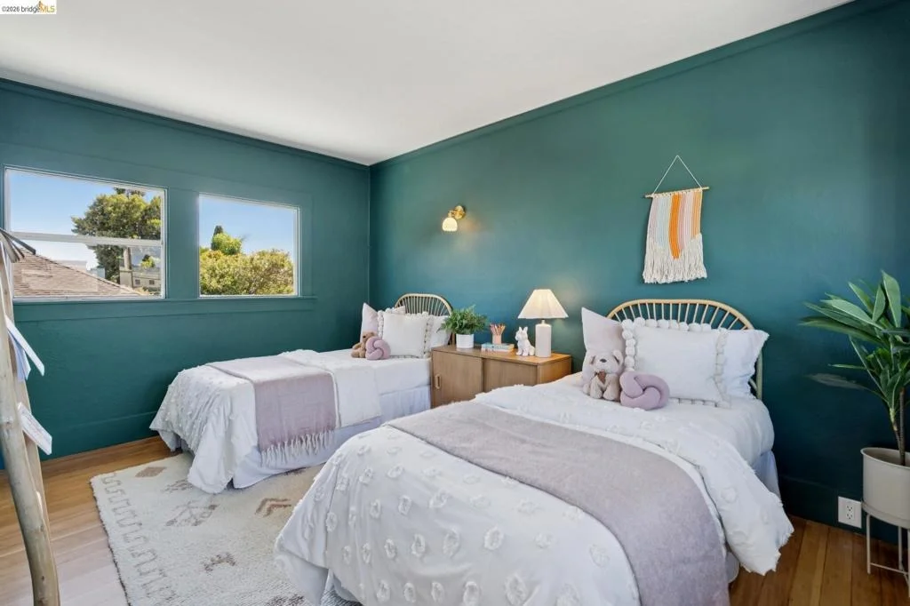 Photo of 4187 Emerald Street