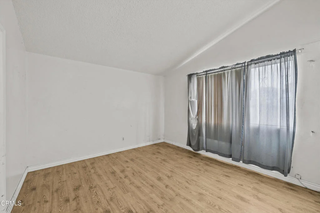 Photo of 1601 S Ventura Road